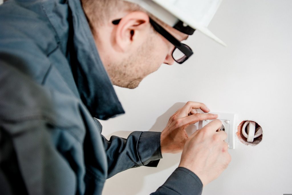 electrician gdf805241c 1920